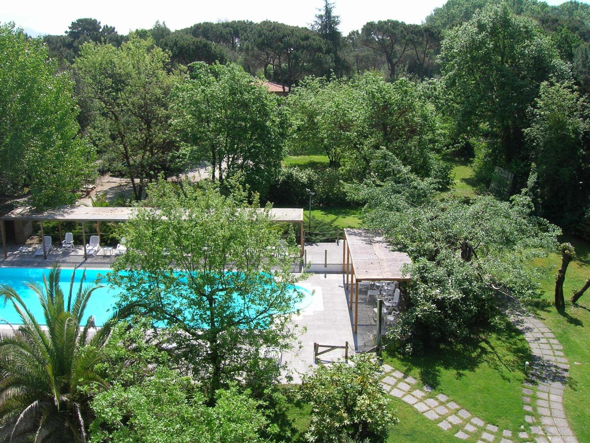 מרינה די מסה Hotel La Bussola מראה חיצוני תמונה