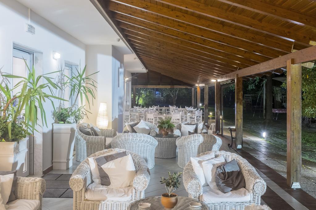 מרינה די מסה Hotel La Bussola מראה חיצוני תמונה