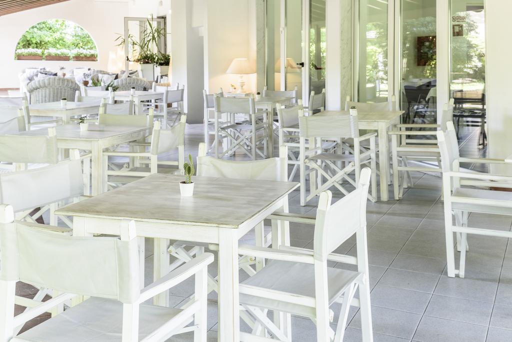 מרינה די מסה Hotel La Bussola מראה חיצוני תמונה